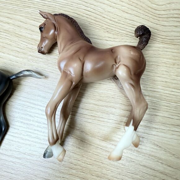 Breyer Foal Figurines Lot of 2 #62033 Liver Chestnut and Prancing Gray Foal Play - Picture 5 of 11